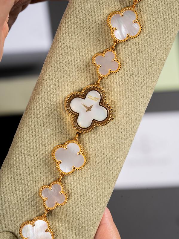 Van Cleef & Arpels 27mm 080605